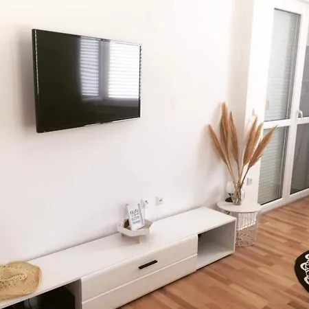 Apartment La Eva Pag - One Bedroom With Balcony And Sea View Pag Town